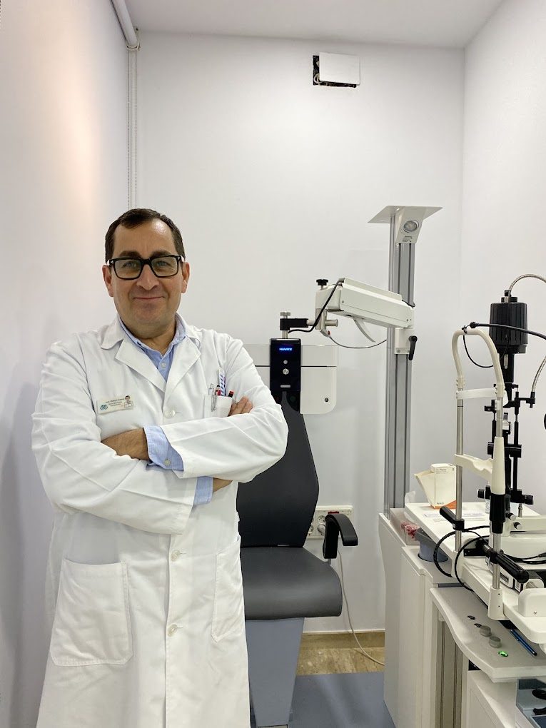 Interior de la clínica Óptica Arenas Audífonos en Écija